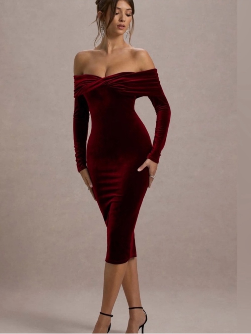 Club L London Off-Shoulder Velvet Midi Dress in Berry/Burgundy Size 6